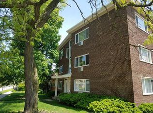 8637 Niles Center Rd #1, Skokie, IL 60077