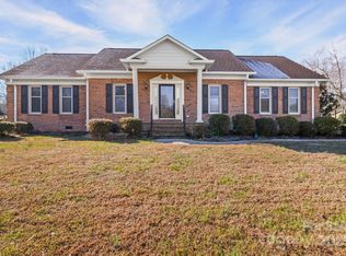 3023 Tradd Dr, Harrisburg, NC 28075