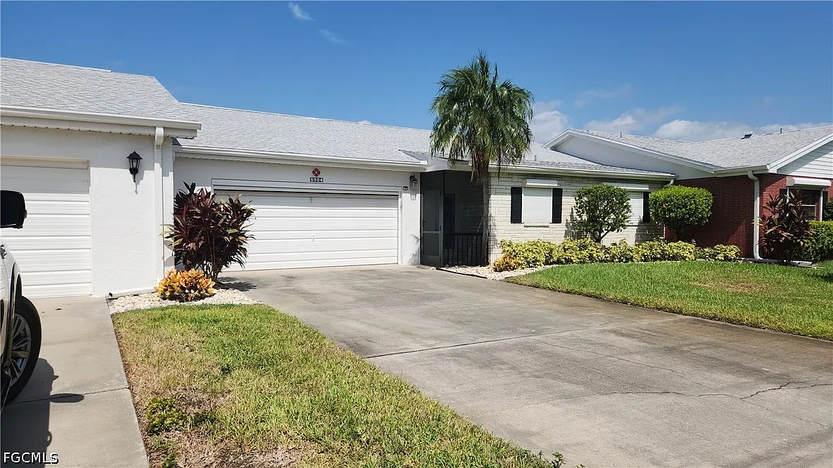 3 bed, 2.5 bath, 1614 sqft, $1,900 — Photo 1