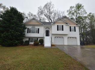 99 Paradise Cir, Douglasville, GA 30134