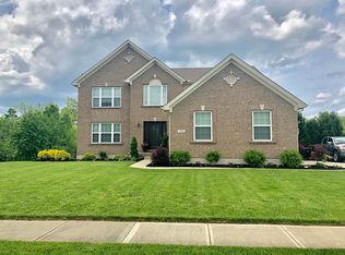 1111 Pond Ridge Cir, Hamilton, OH 45013
