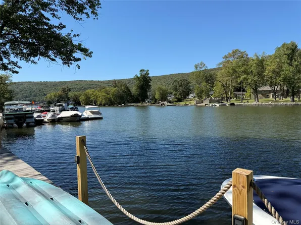 28 Sterling Road, Greenwood Lake, NY 10925