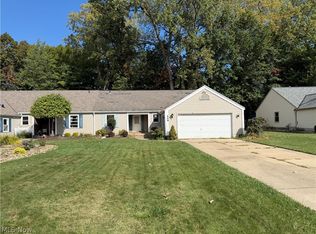 556 Greenside Dr, Painesville, OH 44077