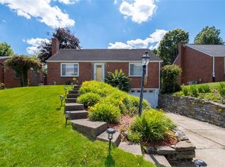 9 Robinhood Rd, Pittsburgh, PA 15220