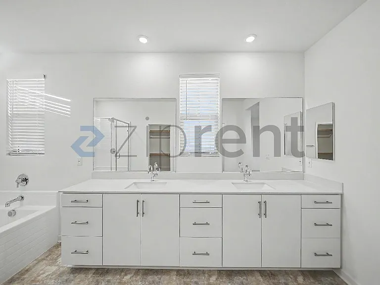 15796 Caterpillar Dr — Photo 21