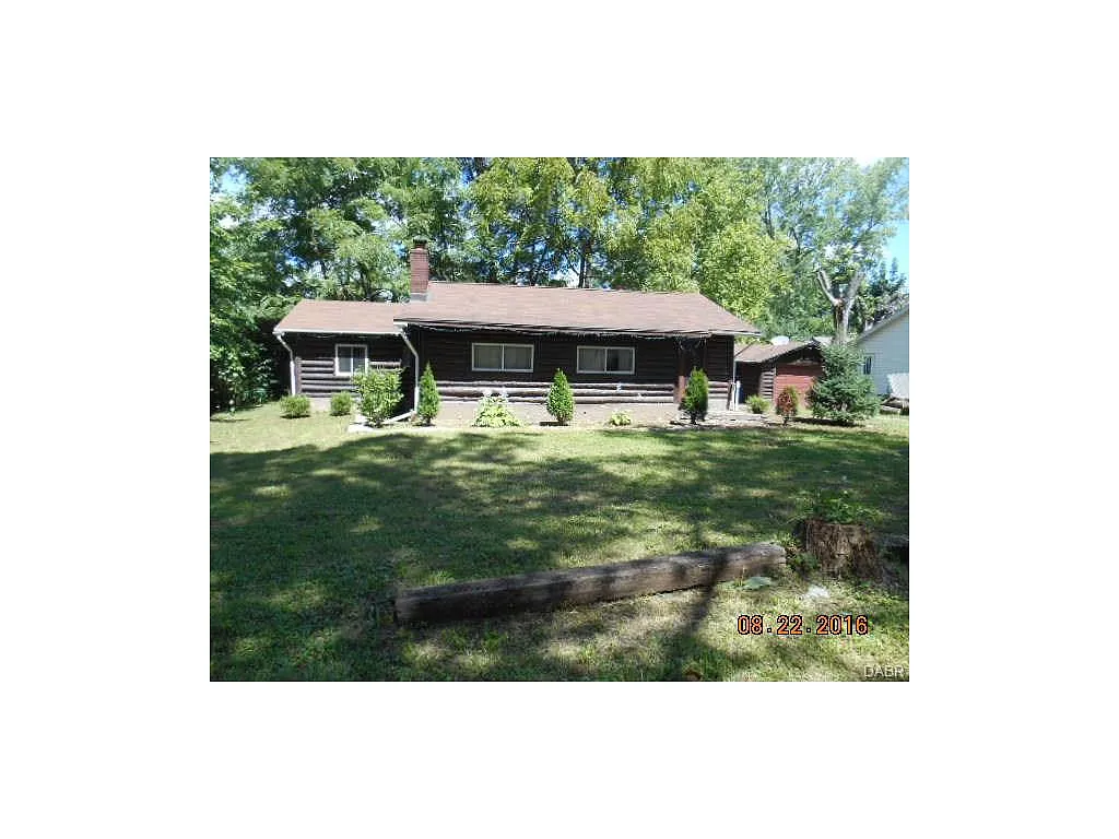 38 Oak Rd photo 1