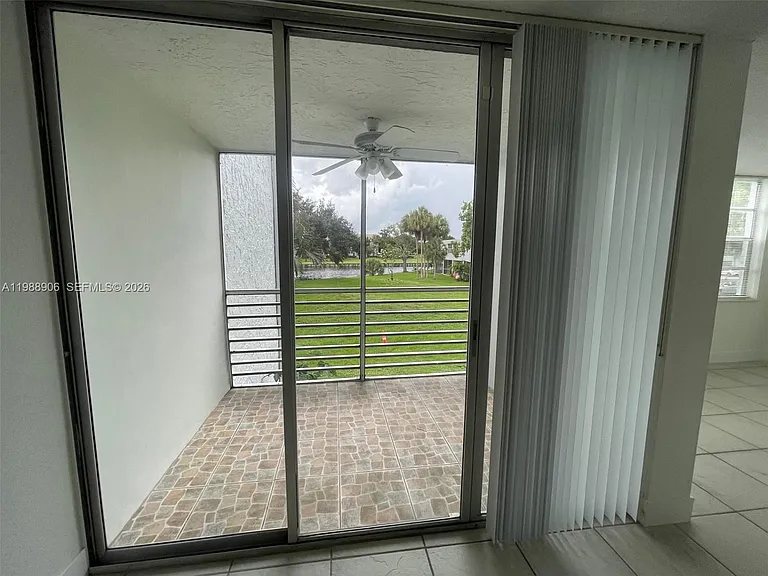 9441 Live Oak Pl #209 — Photo 25