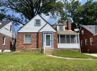 6823 Bartmer Ave, Saint Louis, MO 63130