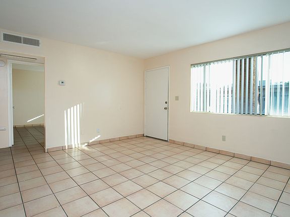 5th image of 74460 Alessandro Dr #1