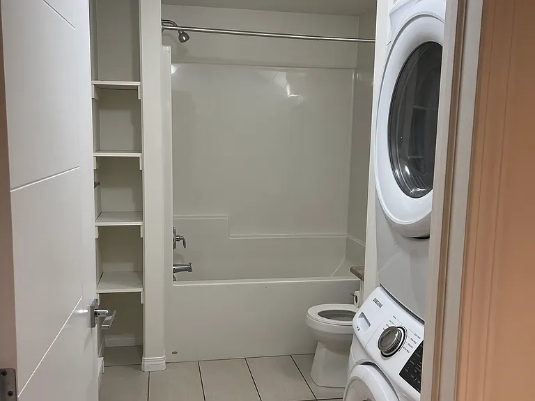 519 Marlatte Ln #B — Photo 5