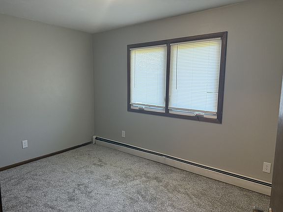 5th image of 200 Hall St #12