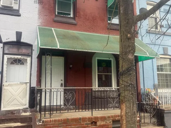 2135 N Van Pelt St, Philadelphia, PA 19121