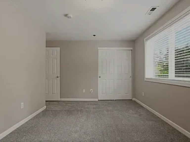 620 SW Trout Ct — Photo 15