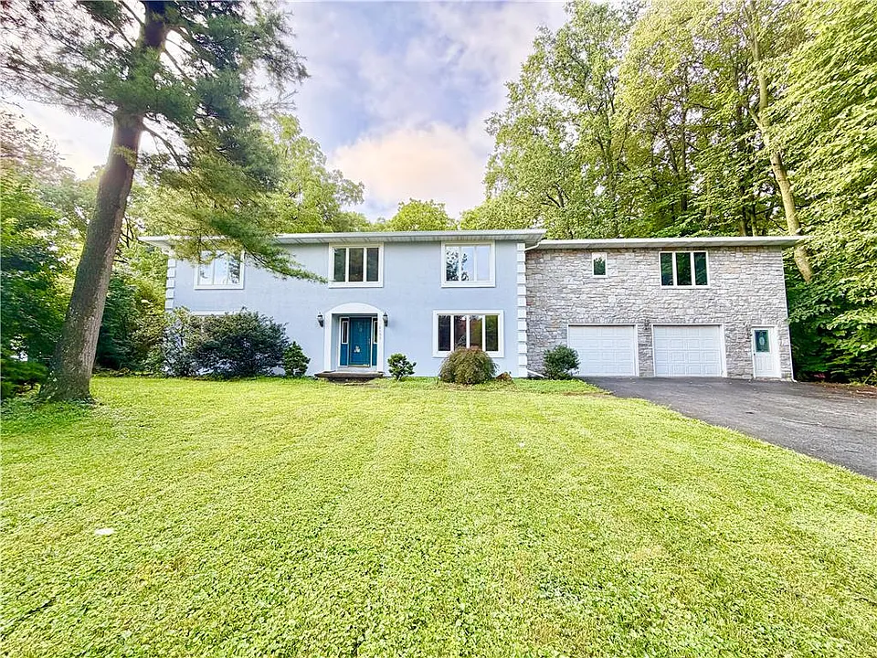 6133 Muhlenberg Ct