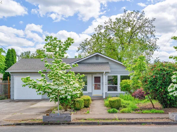 10122 SE Ellis St, Portland, OR 97266