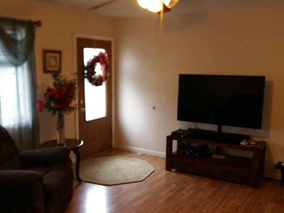 4th image of 1723 Waldo Dr
