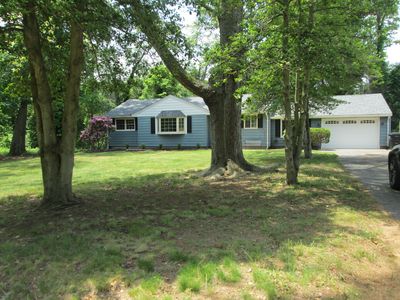 6 Oak St, Lincroft, NJ, 07738
