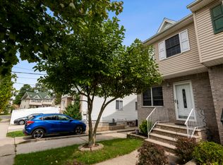79 Gower St, Staten Island, NY 10314