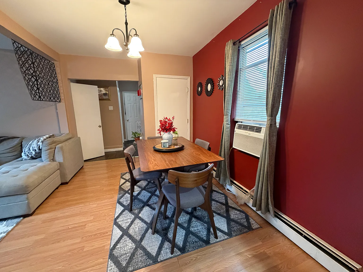 2 bed, $2,550 — Photo 4
