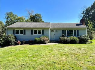 1 Cross Rd, Brookfield, CT 06804