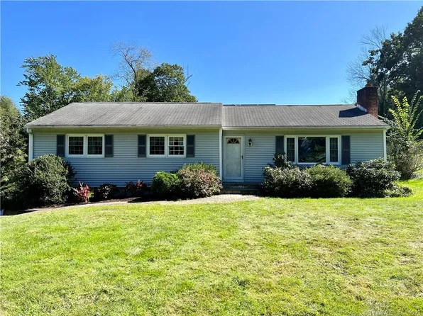 1 Cross Road, Brookfield, CT 06804