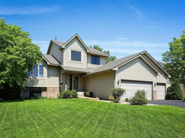 8668 Maryland Ct N, Brooklyn Park, MN 55445