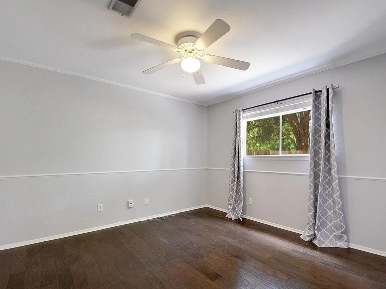 6307 Smith Oak Trl — Photo 19