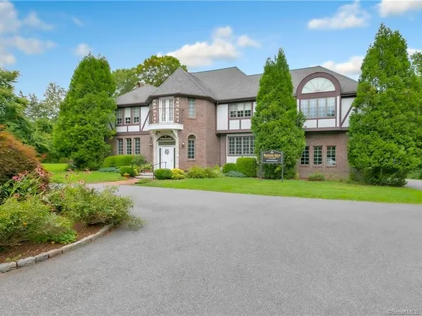 124 Bug Hill Rd, Monroe, CT 06468
