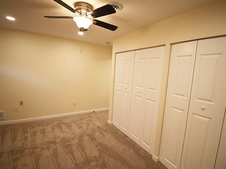 5431 Claybourne St #LL — Photo 8
