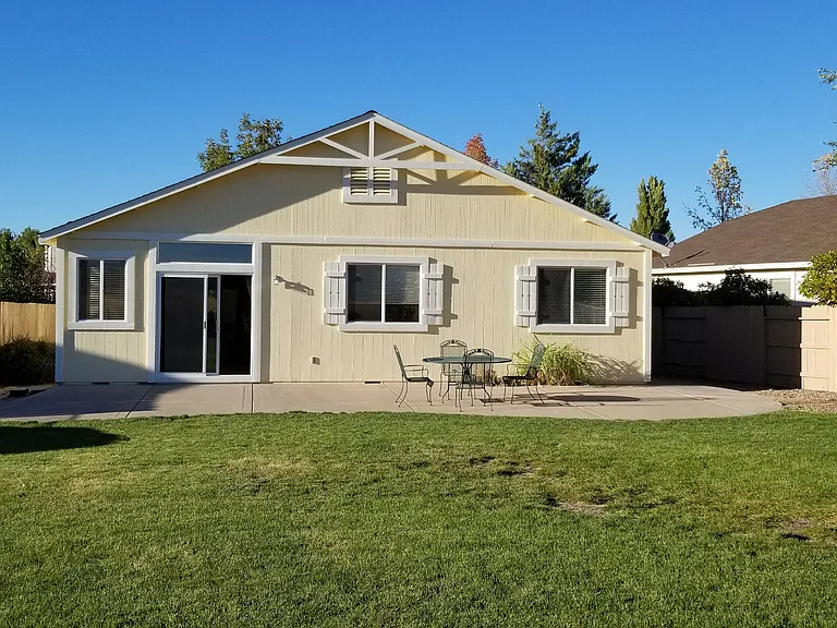 2050 Brittany Meadows Dr — Photo 29