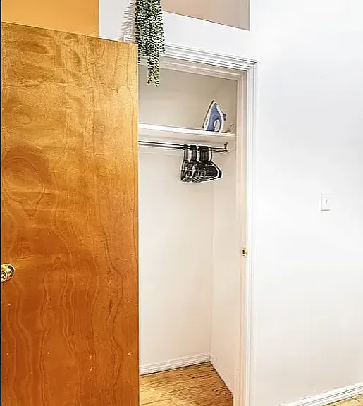 543 1/2 E 6th St #2A — Photo 6