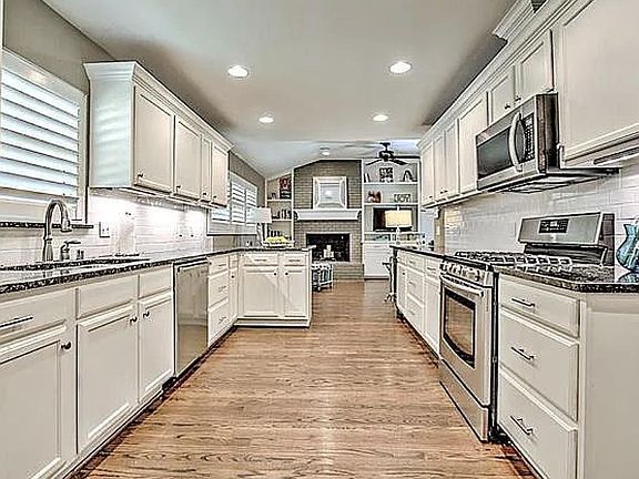 5th image of 6705 Braeburn Dr