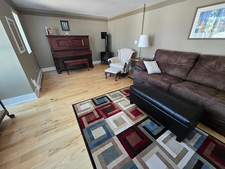 2792 Lee Hill Dr — Photo 13