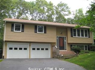 47 Old Kent Rd N, Tolland, CT 06084