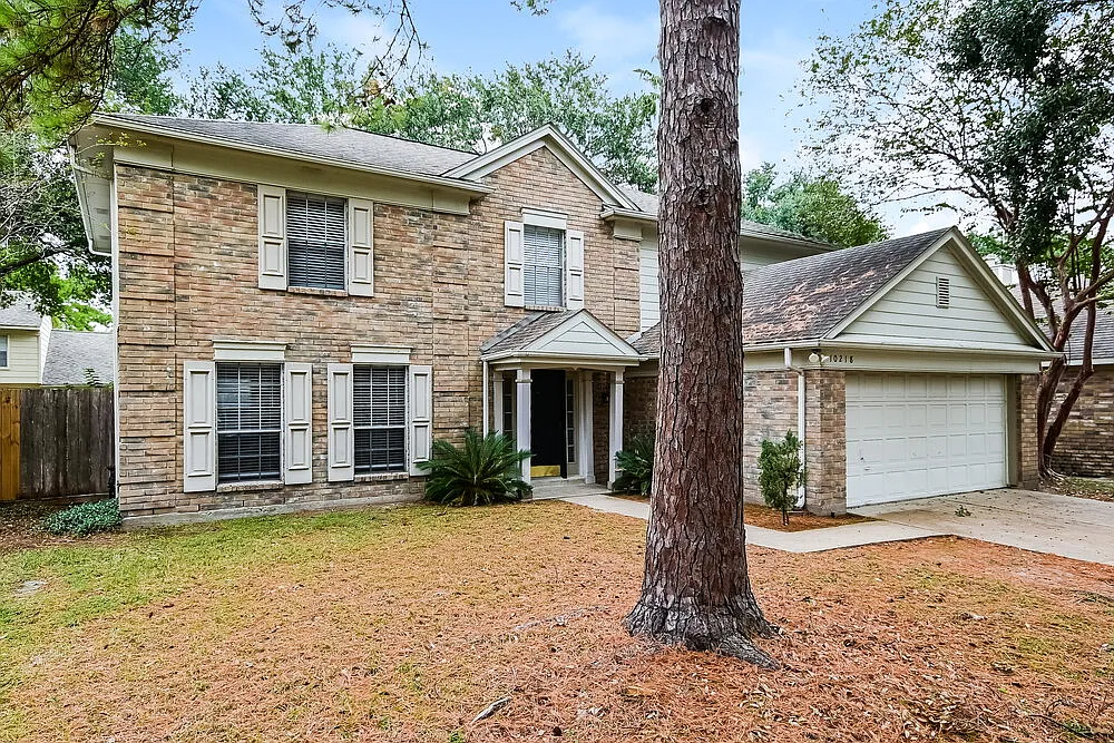4 bed, 2.5 bath, 2316 sqft, $2,320 — Photo 4