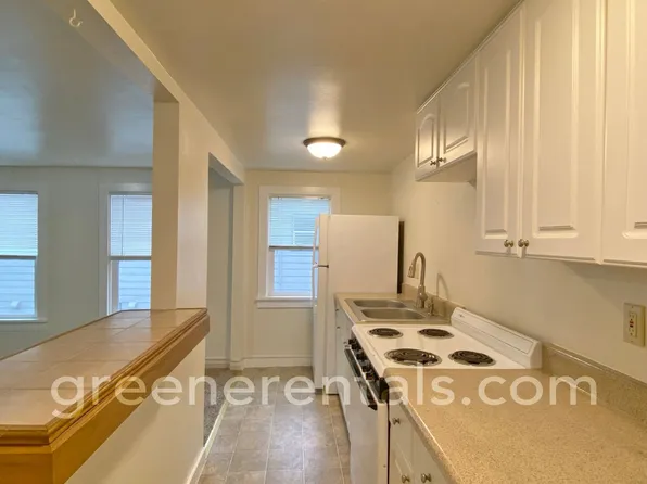 Oly-Adams 720, 720 Adams St SE #9, Olympia, WA 98501