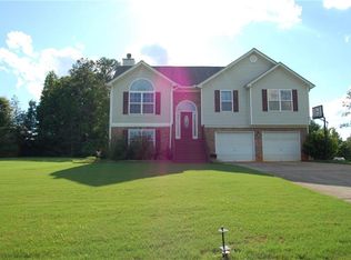 105 Brix Dr, Locust Grove, GA 30248