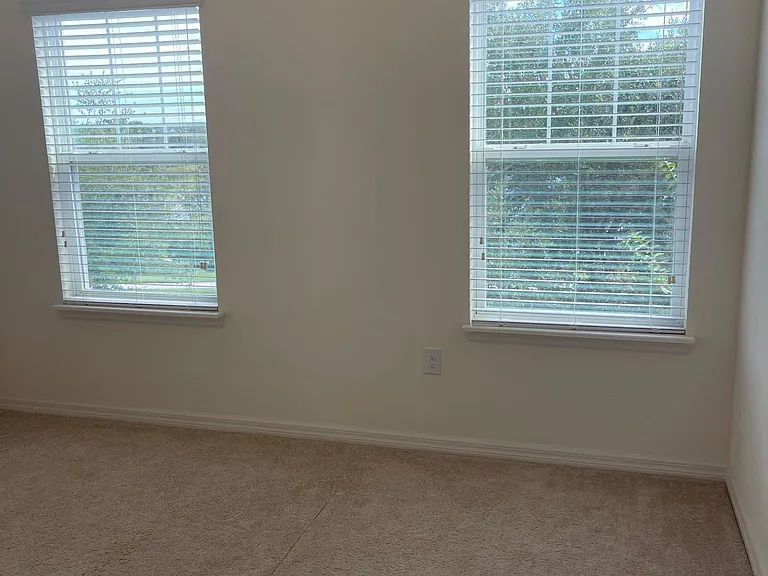 8096 Bluejack Oak Dr — Photo 5