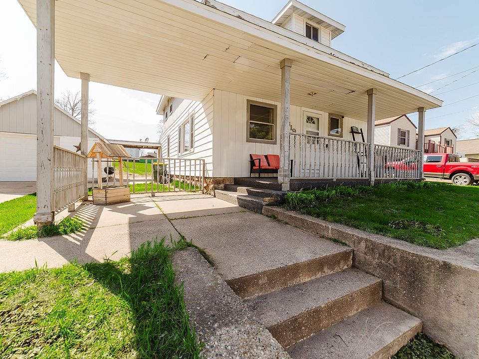 1st image of 619 Myrtle St