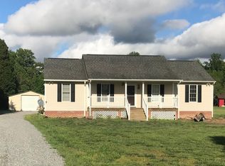 828 Calno Rd, Hanover, VA 23069