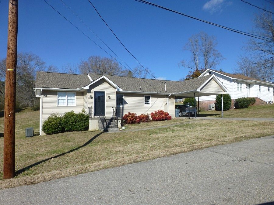 2nd image of 106 Sanford Ln