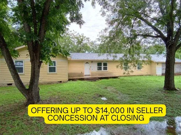 112 W Ila St, Elgin, TX 78621