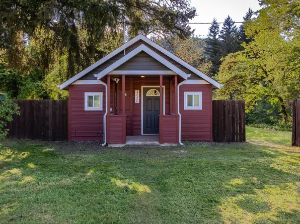 37526 Row River Rd, Dorena, OR 97434