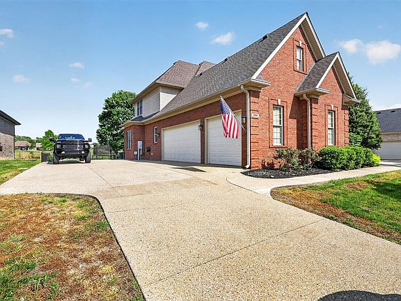 3rd image of 386 Heritage Hill Pkwy