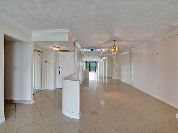 4th image of 2806 N 46th Avenue #532D