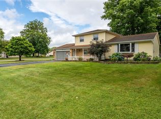 60 Cardiana Dr, Rochester, NY 14612