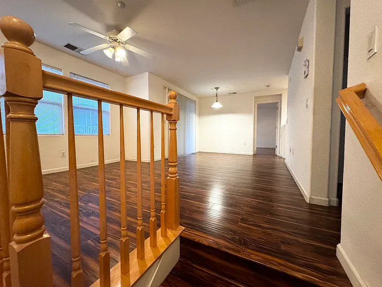 709 Dante Cir — Photo 4