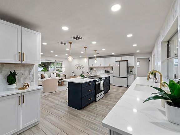 5th image of 1905 Oro Ct