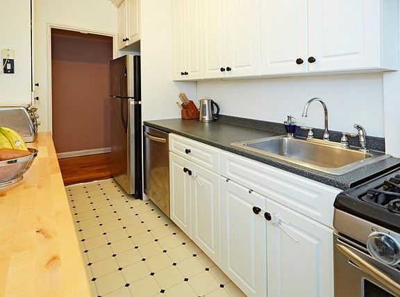 5th image of 39-60 52nd St #2C