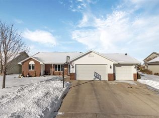 3215 Streamview Ln, Appleton, WI 54913